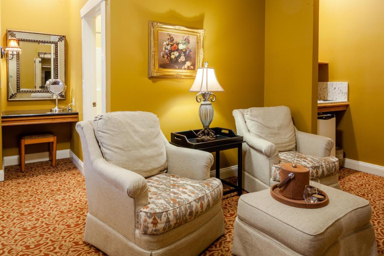 Inn The At Village, A Historic Of America