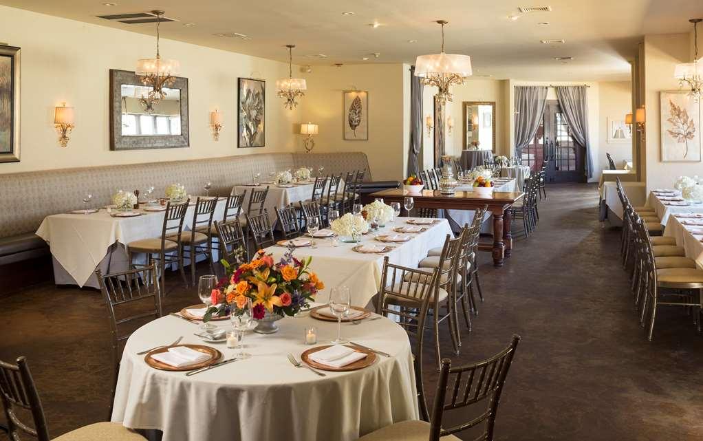 The At Village, A Historic Of America 4*