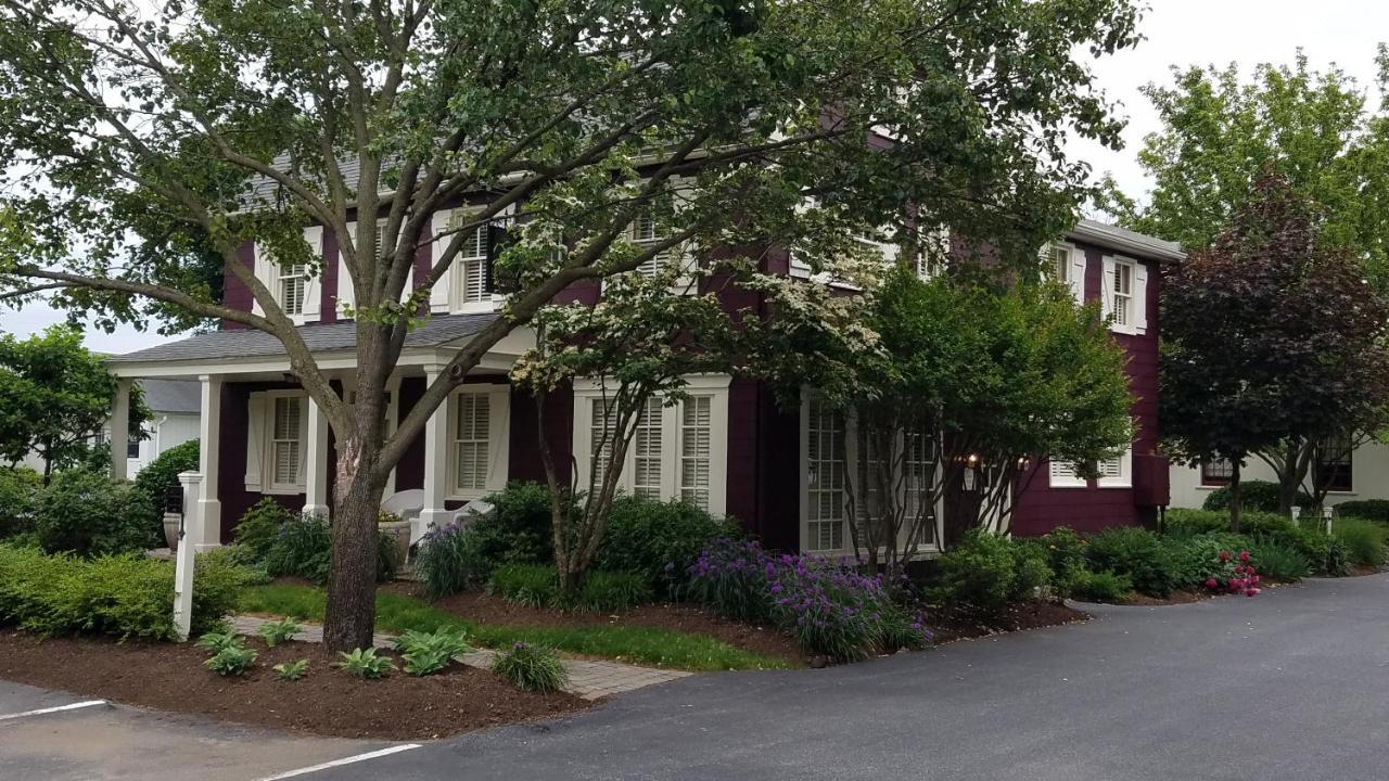 Inn The At Village, A Historic Of America Leola